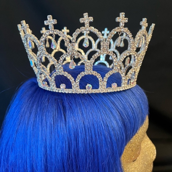 Exquisite Vintage Silver Crown with Luminescent Teardrop Crystal Embellishments main image 10